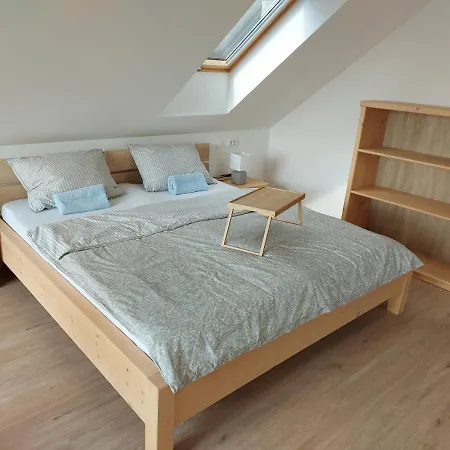 Apartma Markelj *
